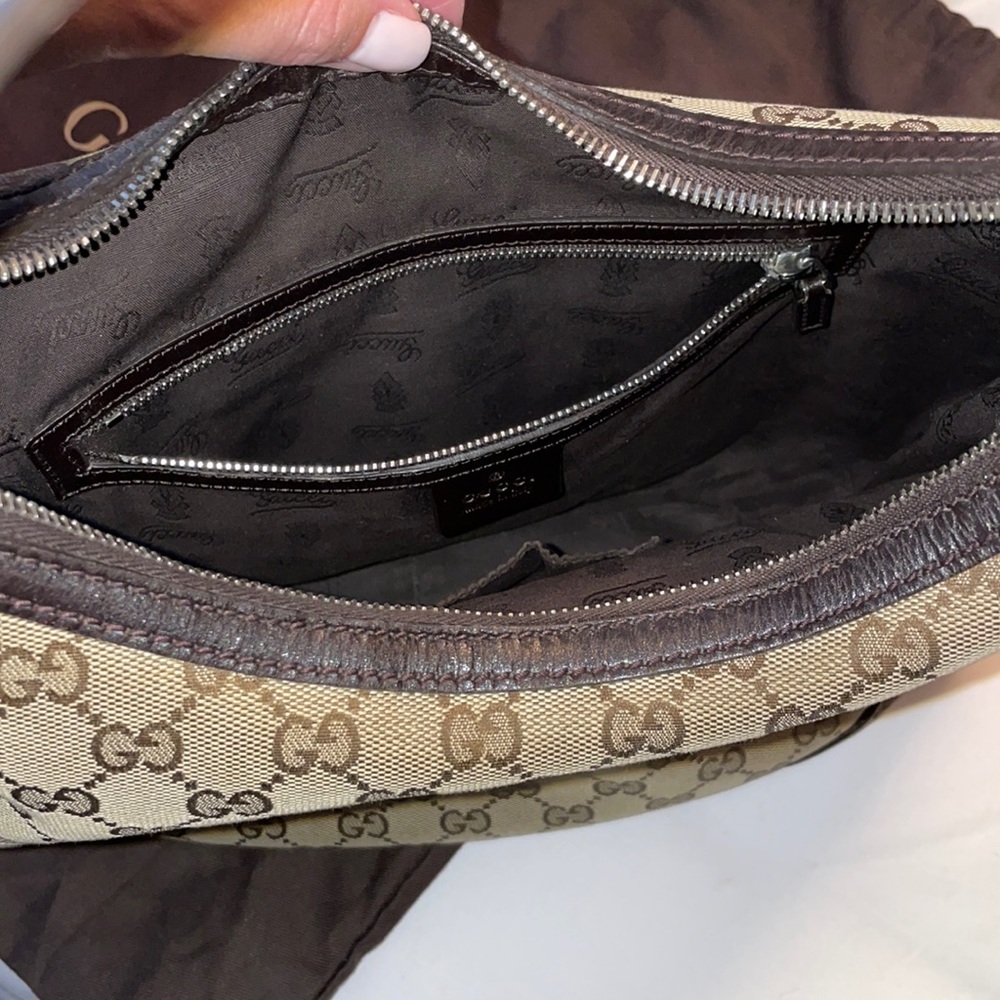 Gucci Hobo Bag - Picture 7 of 8